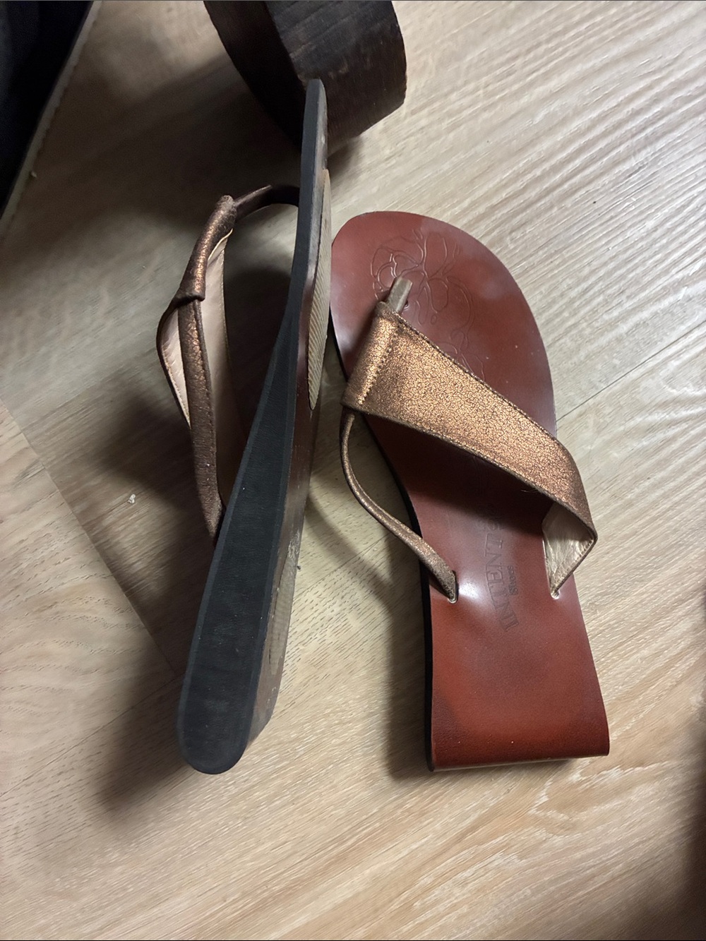 Intent Sandals - Picture 3 of 4